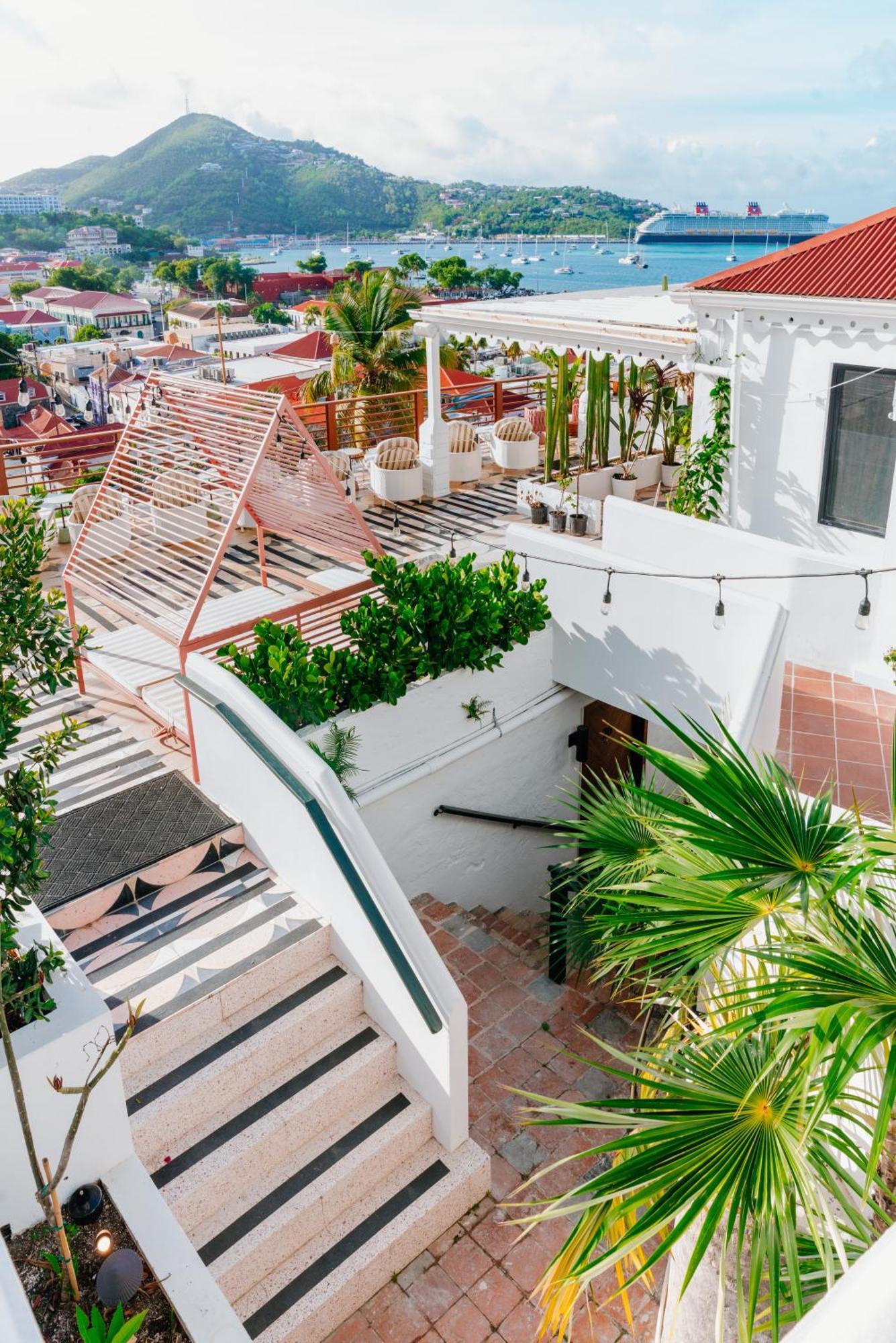 The Pink Palm Hotel - Adults Only Charlotte Amalie Kültér fotó